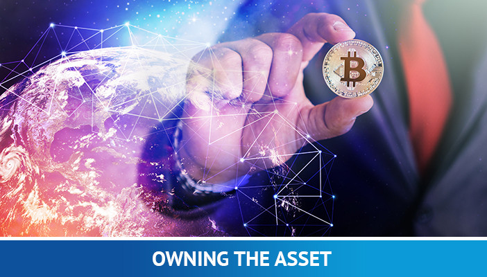 bezit van activa, hand met bitcooin